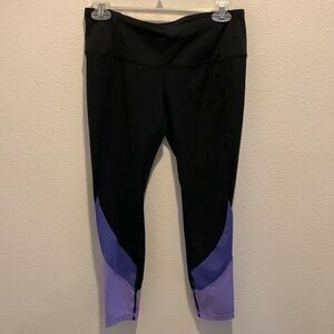 Leggings Womens tangerine brand. Black w/lavender, purple&gray color blocking. S